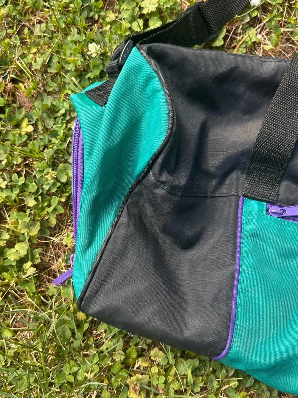 90s Y2K Vintage Sasson Nylon Duffle Gym Bag Zip, 3 Pockets, Adjustable Strap